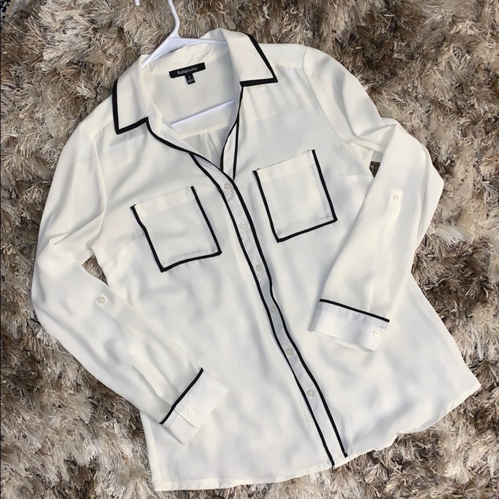 Black&White Relativity Blouse - Size S (NWOT)
